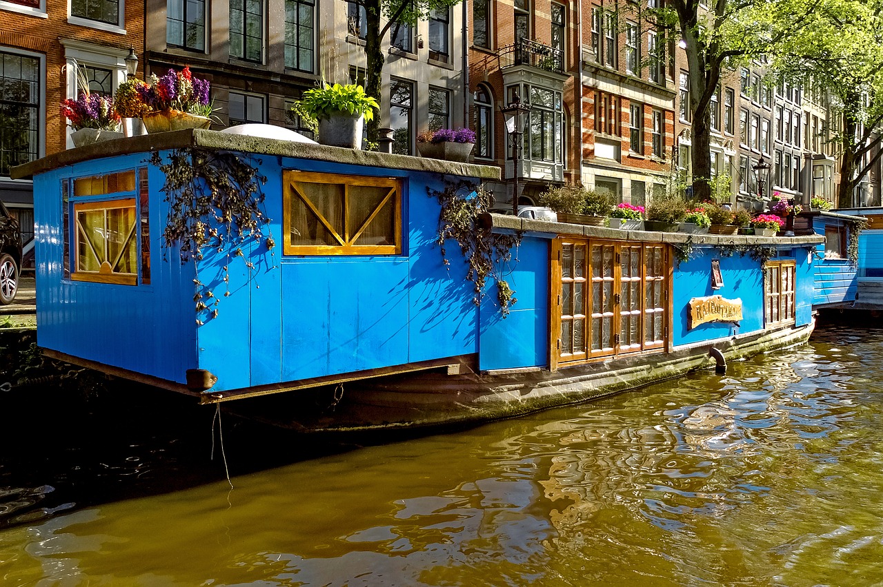 Houseboats for Rent