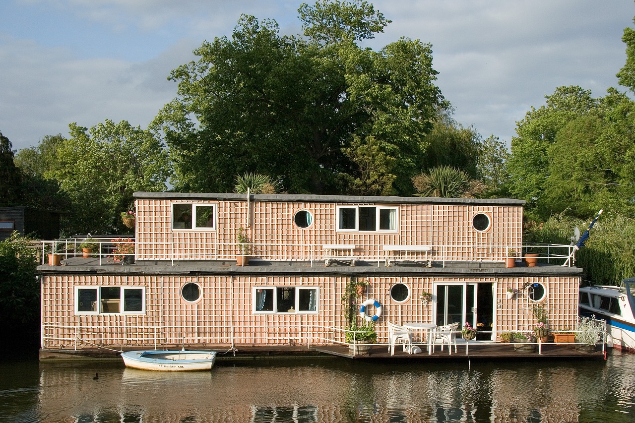 Static Houseboats for Sale